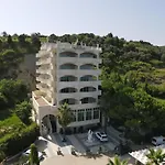 Hotell Barbaut 4*