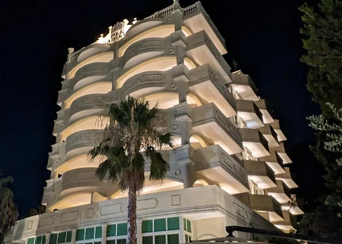 Barbaut ホテル 4*